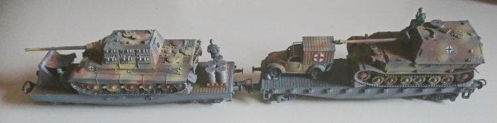 Liliput, Roco H0 - Modeltrein goederenwagon (2) - Militaire, Hobby en Vrije tijd, Modeltreinen | H0