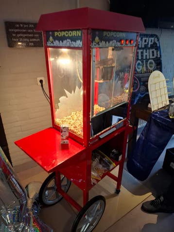 Popcornmachine te huur, Nieuw