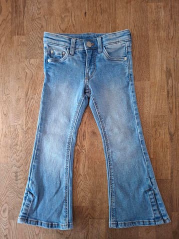 HEMA lichtblauwe flared jeans maat 98, Zo goed als nieuw, Hema, Meisje, Broek