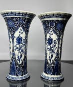 Petrus Regout - Vaas (2) - Keramiek - Paar Delftsblauwe