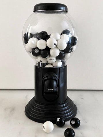 Dino - Distributeur bonbon Chanel