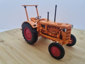 Minichamps 1:18 - Model landbouwmachine - Hanomag R28 (1953), Nieuw