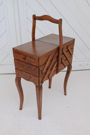 Naaidoos - Hout, Metaal