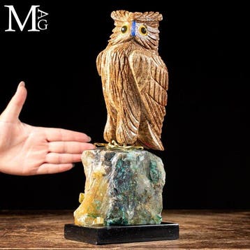 Grote handgesneden stenen uil met levendig ingelegde ogen, Antiek en Kunst