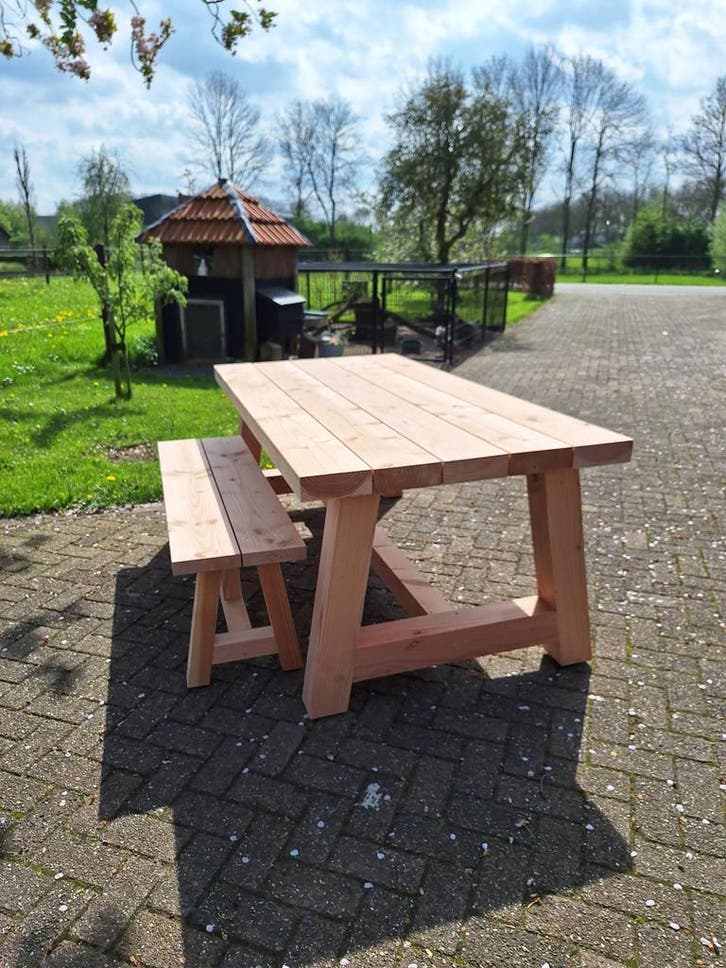 Voorraad robuuste tuintafel douglashout 195x97x76cm, Tuin en Terras, Tuintafels, Nieuw, Hout, Rechthoekig