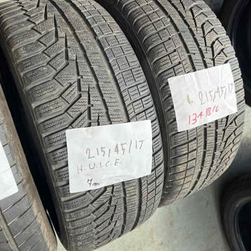 2 x Hankook Winter i*cept evo 215-45-17 Winterbanden 7mm, 17 inch, Band(en), Personenwagen, Gebruikt
