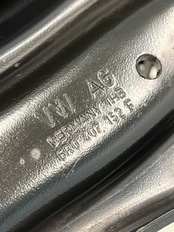 Draagarm rechts voor VW Polo bj.2011 Artnr. 6R0407152F, Auto-onderdelen, Gebruikt, Voor, Volkswagen