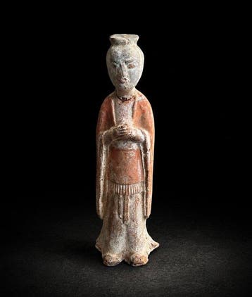 Het oude China, Noordelijke Wei Terracotta Figuur - 18.7 cm, Antiek en Kunst