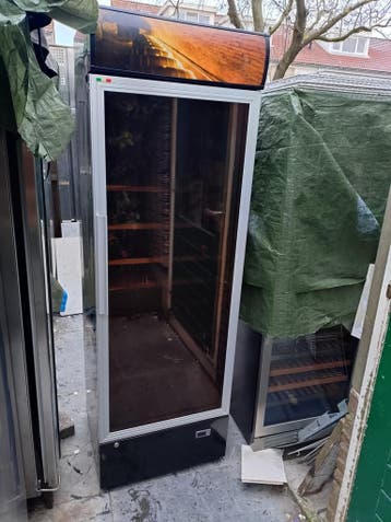 WIJN KOELKAST , werkt als nieuw, Gebruikt, Koelen en Vriezen