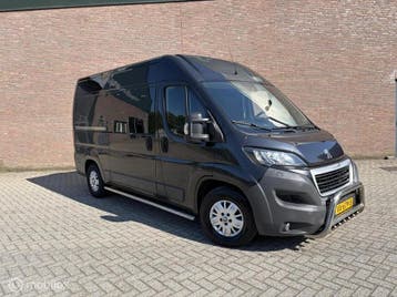 Zakelijke lease - Peugeot Boxer Bestel 330 2.2 HDI L2H2 XR, Euro 5, Stof, Gebruikt, Zwart