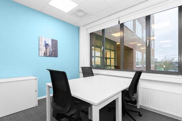 Kantoorruimte in Regus Business Park, Verzenden