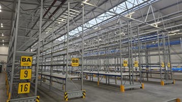 Palletstelling Schäfer, Ophalen