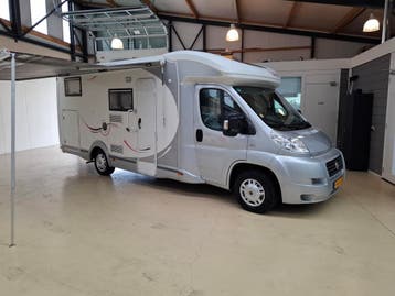 Challenger Mageo 109 130PK Enkele Bedden Levelsysteem 77000K, Caravans en Kamperen, Raamblindering, Ringverwarming, Fiat, Challenger