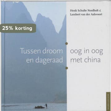 Tussen droom en dageraad 9789056700928 H. Schulte Nordholt, Verzenden, Zo goed als nieuw, H. Schulte Nordholt