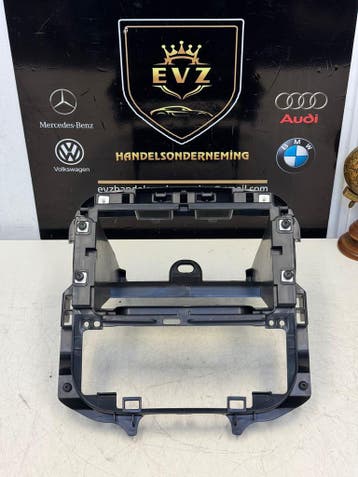 Renault Trafic bj.2021 dashboard deel art.678704840R, Gebruikt, Renault