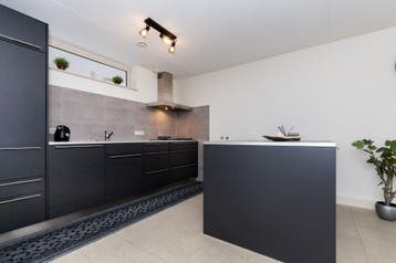 Te huur: Appartement Marie Curiehof in Oosterhout, Noord-Brabant, Oosterhout, Appartement