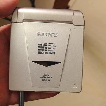 Sony - MZ-E33 Draagbare minidisc speler-recorder, Nieuw