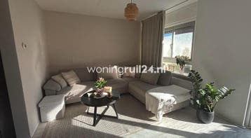 Woningruil - Rivierenlaan 64 - 1 kamer en Zuid-Holland, Zuid-Holland