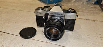 Praktica MTL3 + Pentacon 1,8/50mm with box and papers |, Nieuw