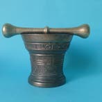 Vijzel (2) - Brons - Bronzen mortier 1633