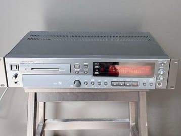 Tascam - MD-02 Minidisc deck, Nieuw