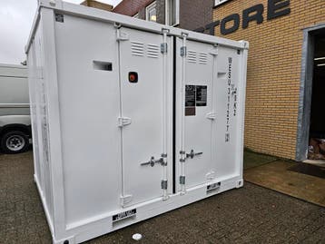 10 foot tankcontainer voor Diesel inhoud 9000 liter, Ophalen
