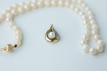 Ketting met hanger - 14 karaat Geel goud Parel