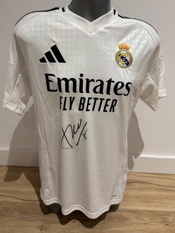 Real Madrid - Spaanse voetbal competitie - Luis Figo -, Nieuw