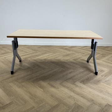 Kembo verstelbaar bureau 160x80 cm, ahorn - grijs, Ophalen of Verzenden, In hoogte verstelbaar, Gebruikt