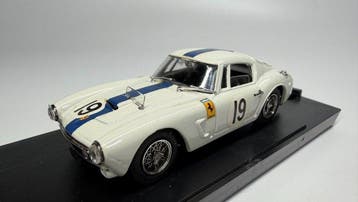 Bang 1:43 - Modelauto - Ferrari 250 GT SWB 1961, Nieuw