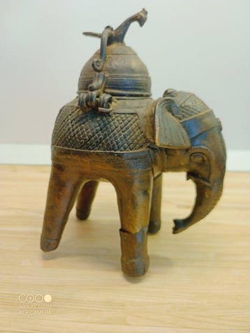 Bronzen olifant met deksel (Censière / Ceremoniële