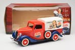 Solido 1:18 - Modelauto - Ford pickup 1934 decorado, Nieuw