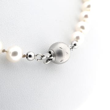 Parel collier met witgouden slot (Ketting), Gebruikt, Ophalen of Verzenden, Met edelsteen, Goud