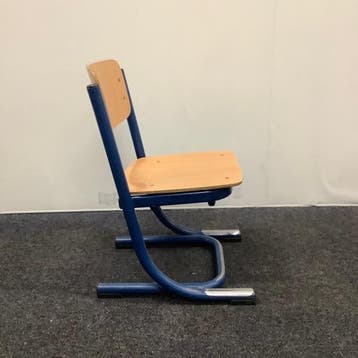 complete set 15 stuks schoolstoelen Presikhaaf (roze stip),, Ophalen of Verzenden, Gebruikt, Hout, Vijf, Zes of meer stoelen
