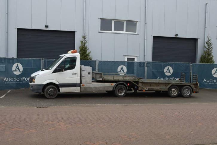 Veiling: Autotransporter Vrachtwagen Volkswagen Crafter Dies, Auto's, Vrachtwagens, BTW verrekenbaar, Overige brandstoffen, Overige kleuren