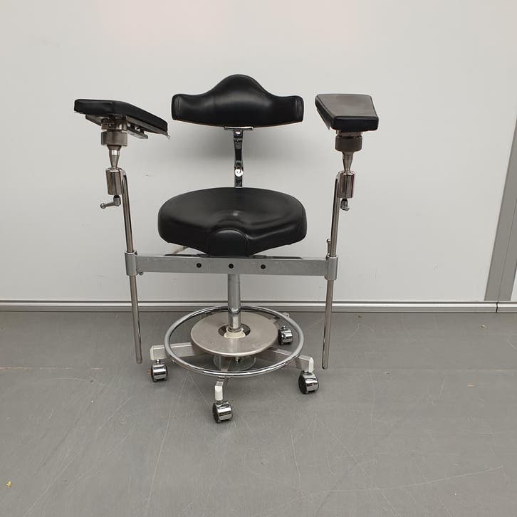 Jorg & Sohn medische prikstoel - zwarte skai, Huis en Inrichting, Stoelen, Ophalen of Verzenden