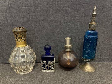 Dispenser (4) - Glas - Parfum flacons 1900-1940