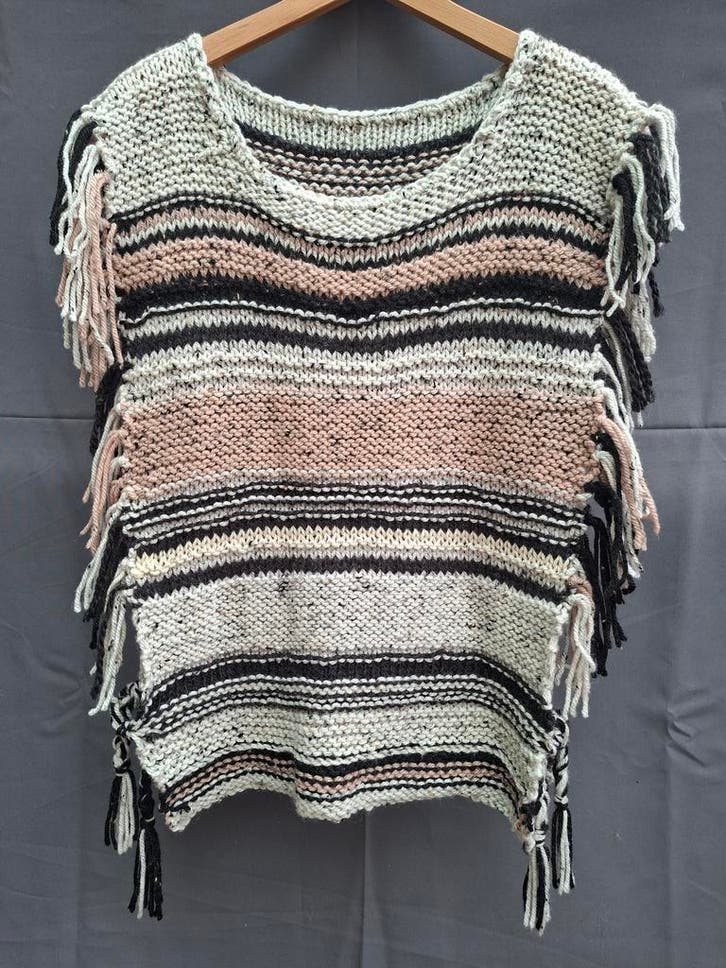 Handgebreide gestreepte spencer, Kleding | Dames, Truien en Vesten, Beige, Zo goed als nieuw, Maat 38/40 (M)