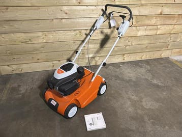 Veiling - Stihl benzine verticuteermachine RL 540, Nieuw