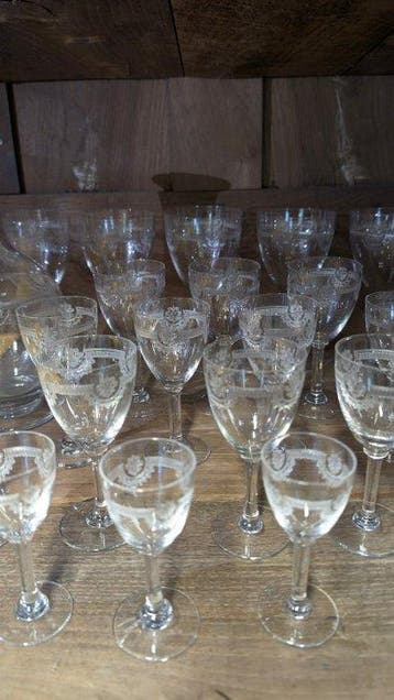 St. Louis - Wijnglas (15) - Kristal - Karaf/portglazen, Antiek en Kunst