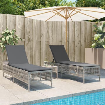 vidaXL Ligbedden 2 st met tafel poly rattan lichtgrijs, Tuin en Terras, Verzenden, Nieuw