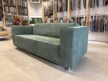 Design on Stock designbank – Volledig opnieuw gestoffeerd |, Huis en Inrichting, Ophalen of Verzenden, Zo goed als nieuw, Stof