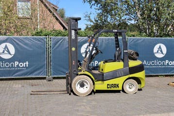 Veiling: Heftruck Clark C35L LPG 3250kg 3.4m 2011, 3000 tot 4000 kg, Heftruck, Clark, Ophalen
