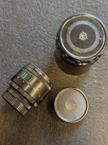 KMZ Krasnogorsk Helios-44-2 58mm - M42 + Original Caps &, Nieuw