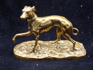 sculptuur, Bronzen Sculptuur van een Jachthond - 12 cm -, Antiek en Kunst, Curiosa en Brocante