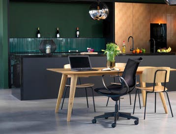 5x Nieuwe Design Vergaderstoel - Originele prijs 300,00 Euro, Verzenden, Zwart, Nieuw, Bureaustoel