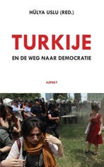 Turkije en de weg naar democratie 9789461534866, Boeken, Verzenden, Gelezen