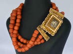 Online veiling: Collier van bloedkoraal met 14K gouden sluit, Nieuw