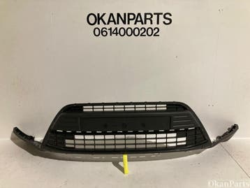 Ford Kuga I voorbumper onderlijst 8V4117C749A, Ophalen, Gebruikt, Voor, Bumper