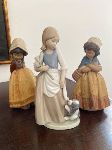 Lladró, Nao by Lladró - Figuur - Tre ragazze (3) -, Antiek en Kunst